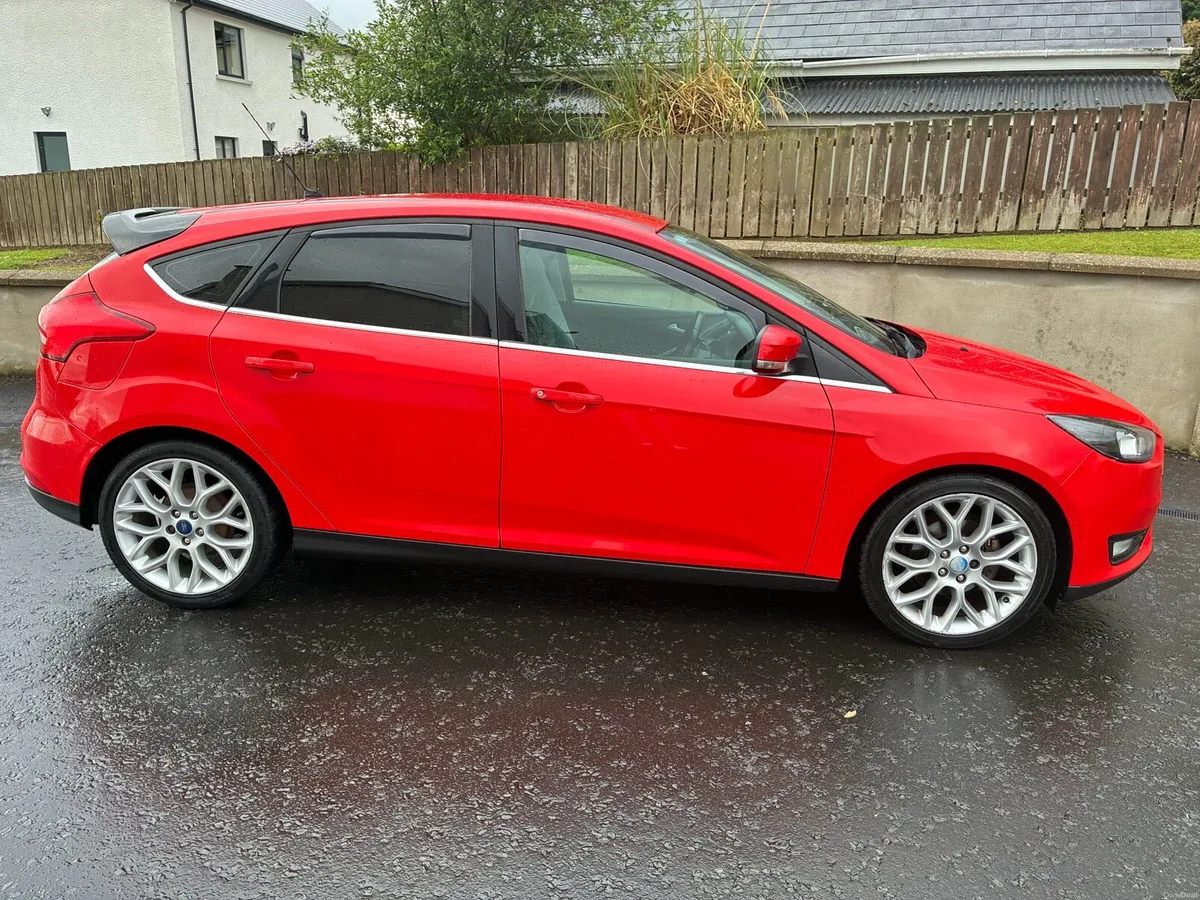 2015 Ford Focus Zetec 1.5 - Image 5