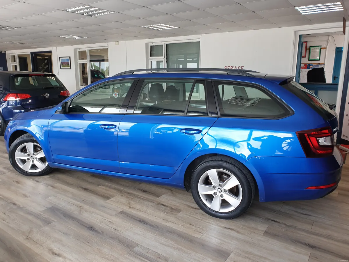 Skoda Octavia 1.6TDI ESTATE SE - Image 6