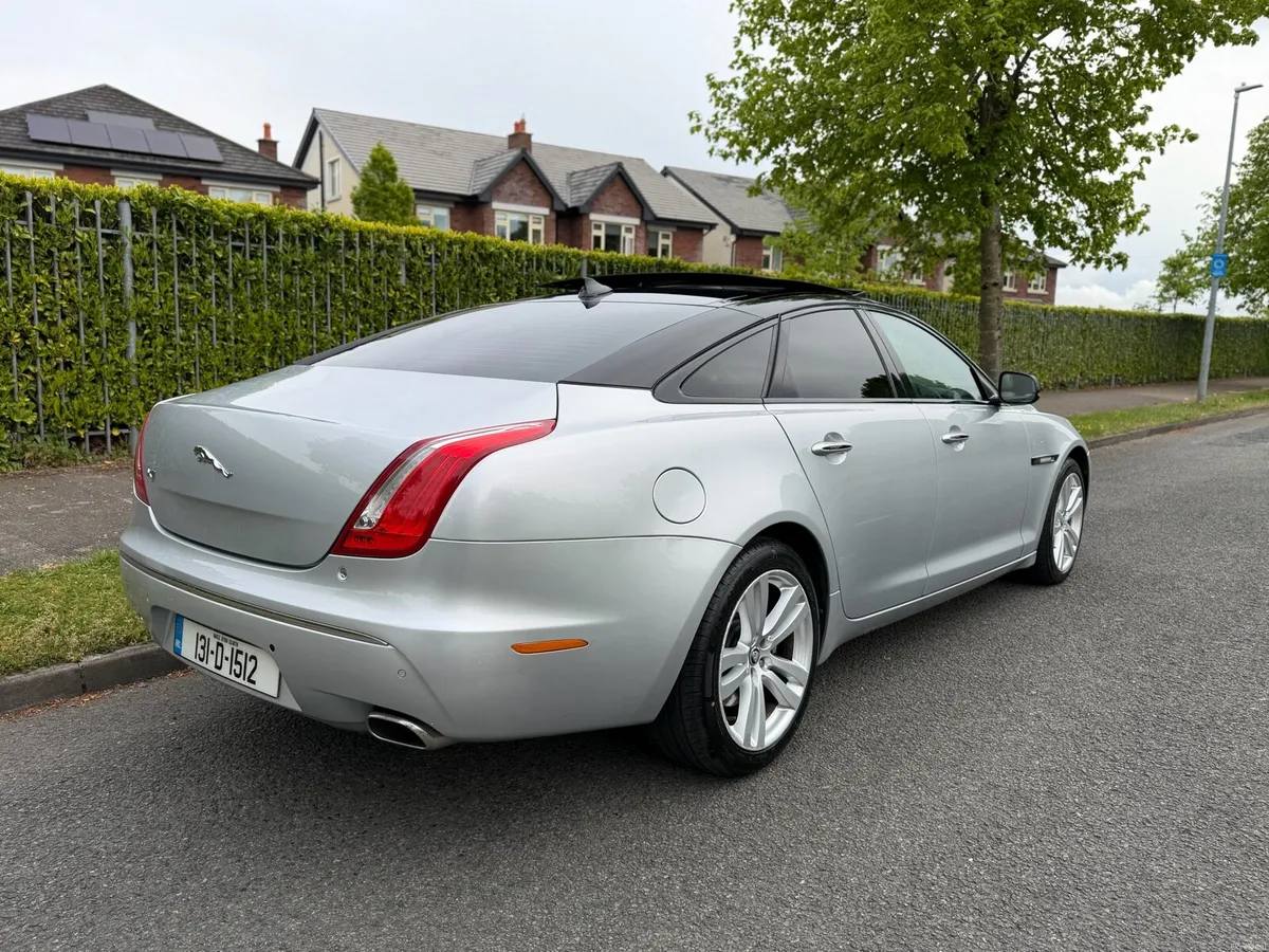 JAGUAR XJ 3.0 RWD 280HP LUXURY LOADS OF SPEC - Image 2