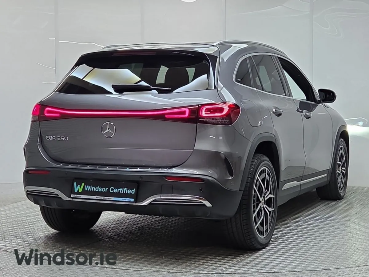 Mercedes-Benz EQA 250 AMG Line EV - Image 3