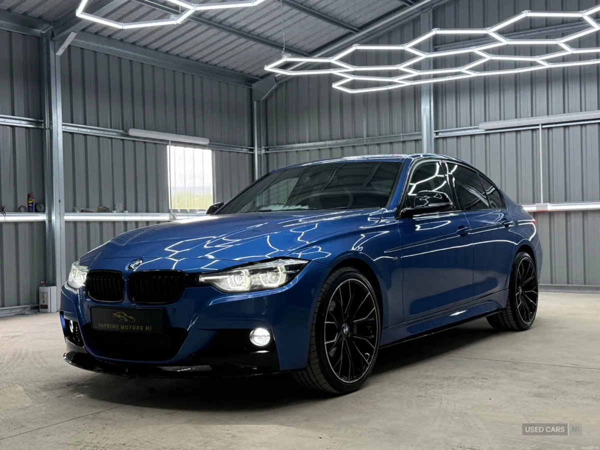 BMW 3-Series 2019, X-DRIVE, MASSIVE SPEC - Image 4