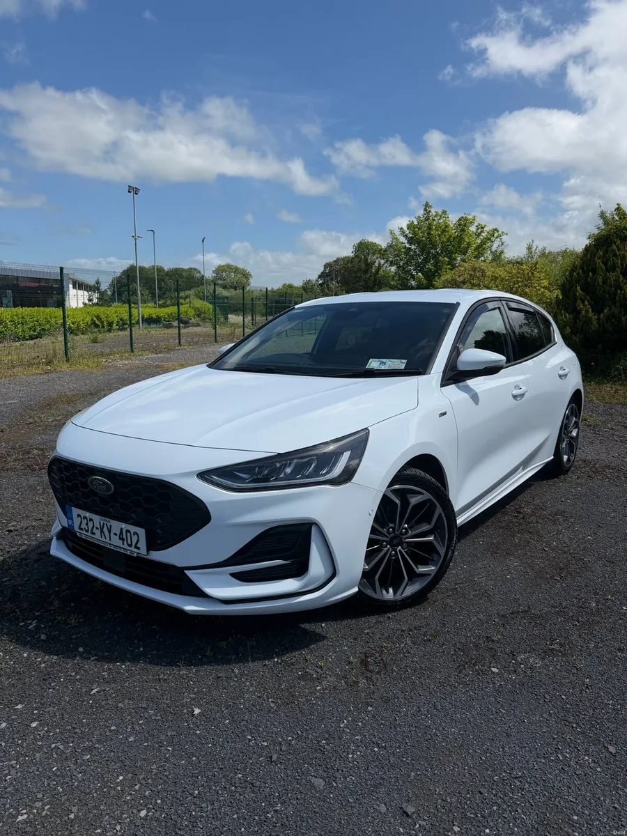 Ford Focus - St Line X - full service history - Image 1
