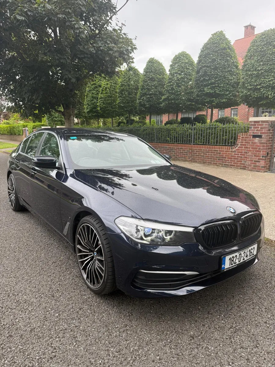 BMW 530e AUTO, EXCELLENT BATTERY,LOW KMS ,FINANCE - Image 1