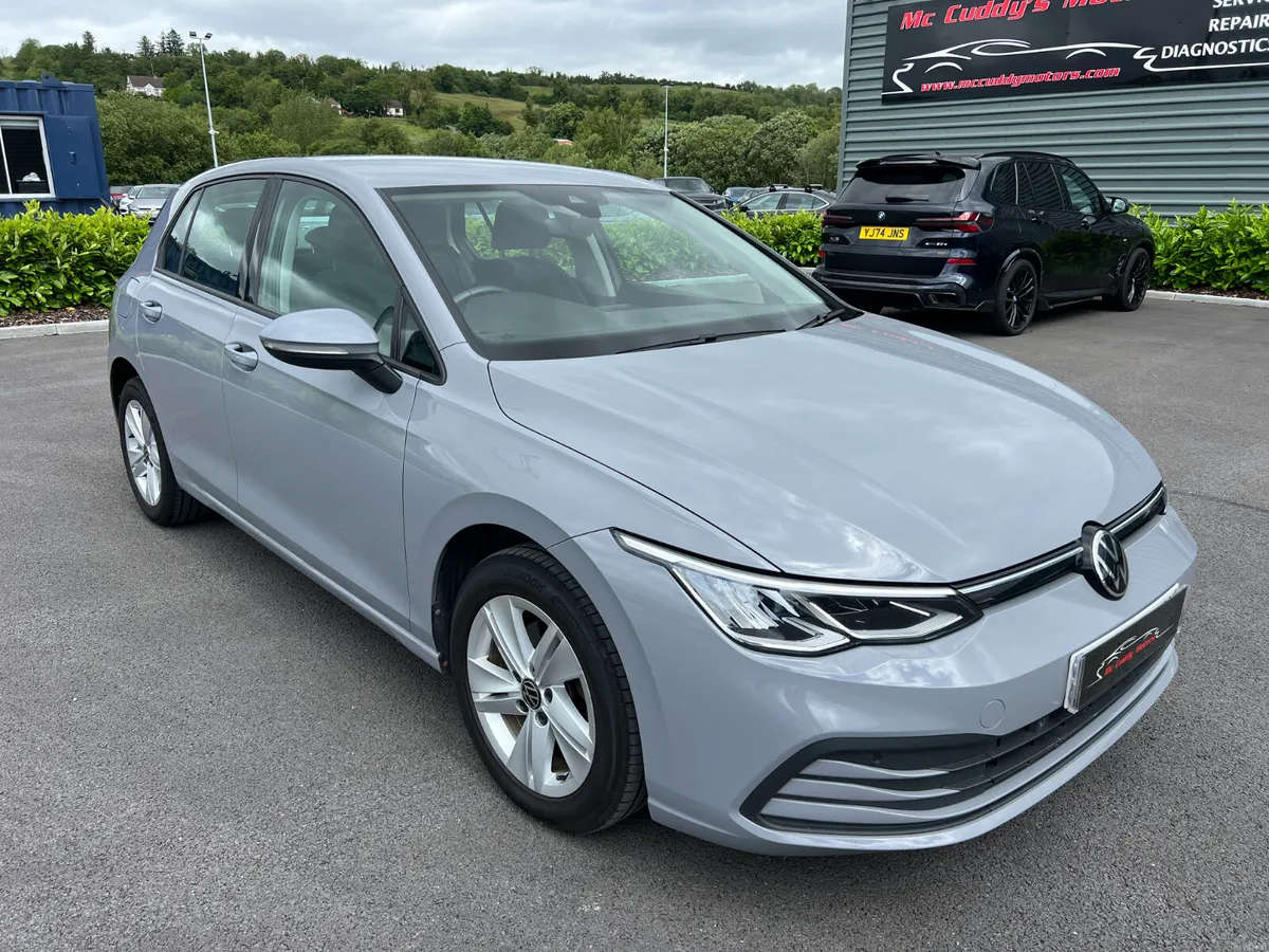 2022 Volkswagen Golf Life 2.0 TDI - Image 2