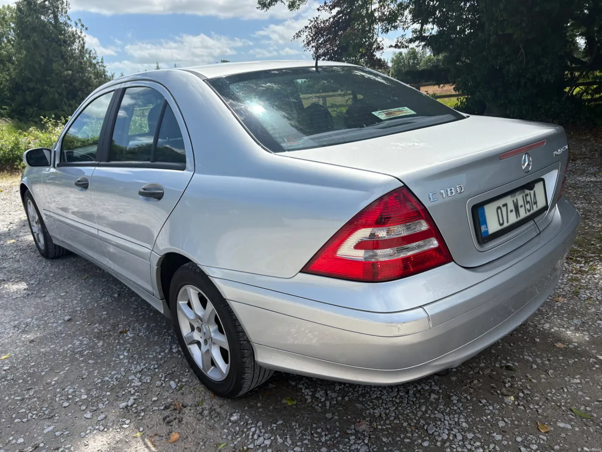 Mercedes-Benz C-Class 2007 Automatic - Image 3
