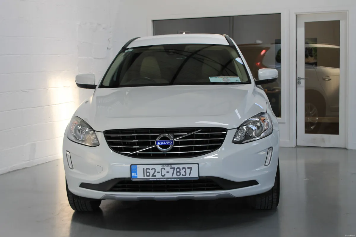Volvo XC60 2016, SE NAV Full Leather interior - Image 3