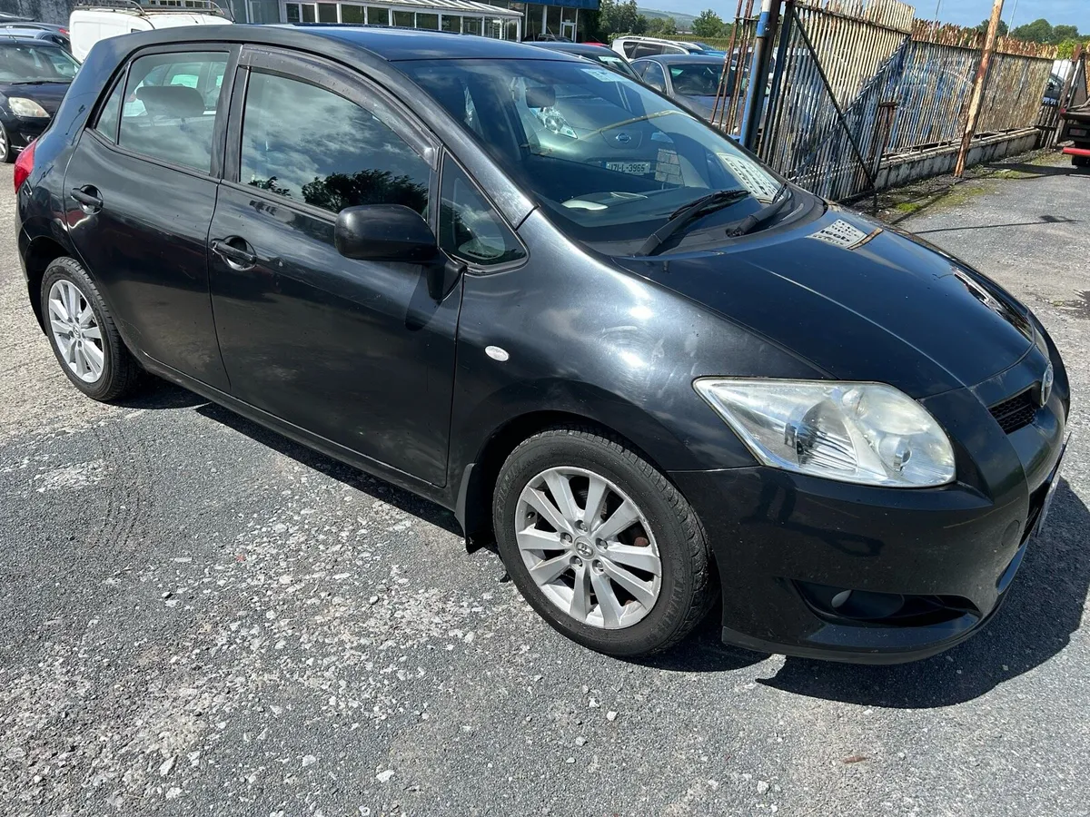 Toyota Auris 1.4 Luna Petrol - Image 2