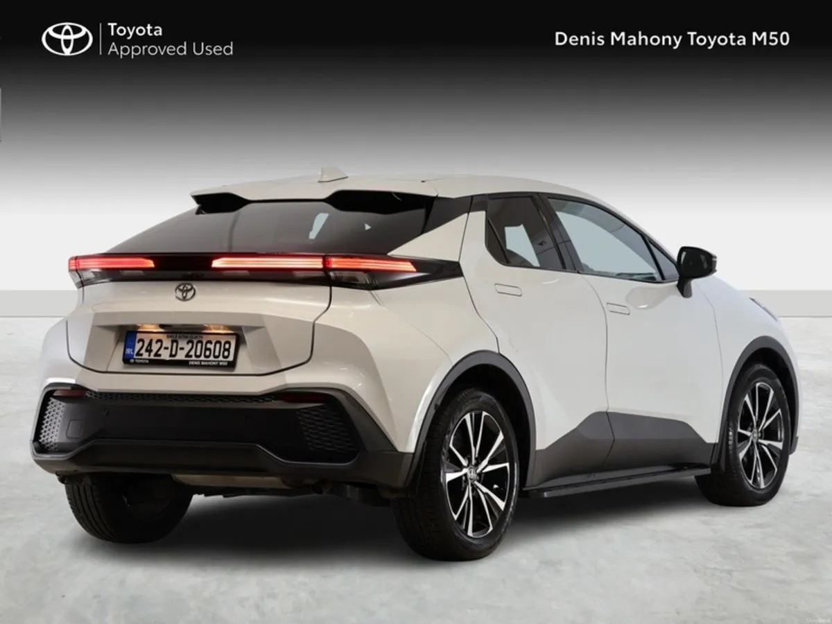 Toyota C-HR Sport Hybrid - Image 2