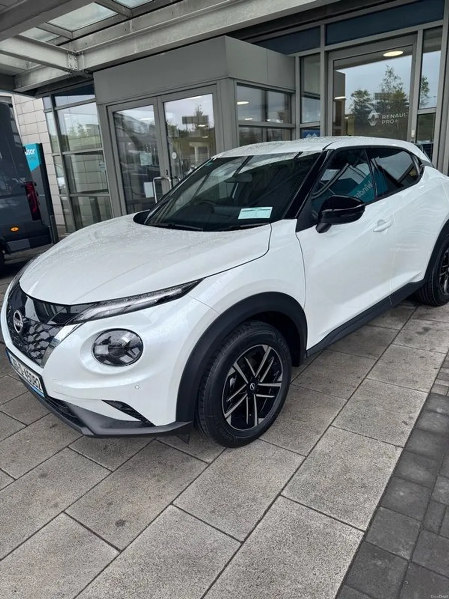 2026 Nissan Juke - Image 2