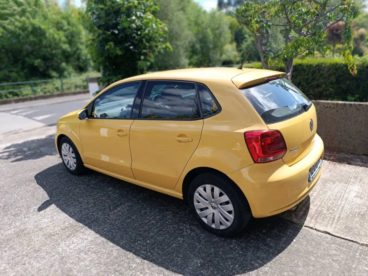Car - Image 1