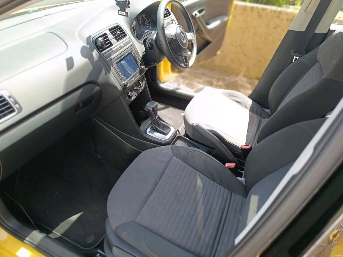 Car - Image 3