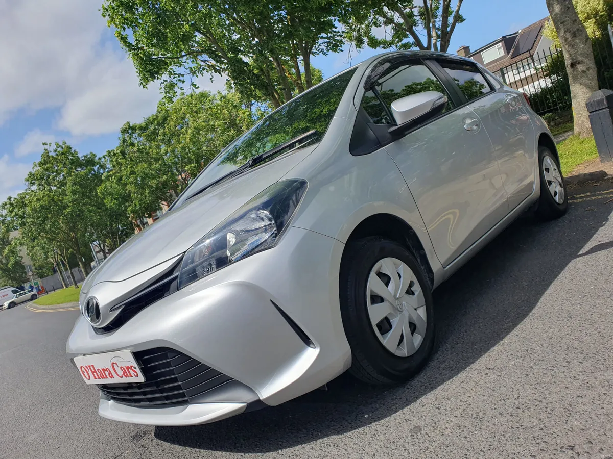 2015 Toyota Yaris / Vitz // 1.0 Automatic - Image 3