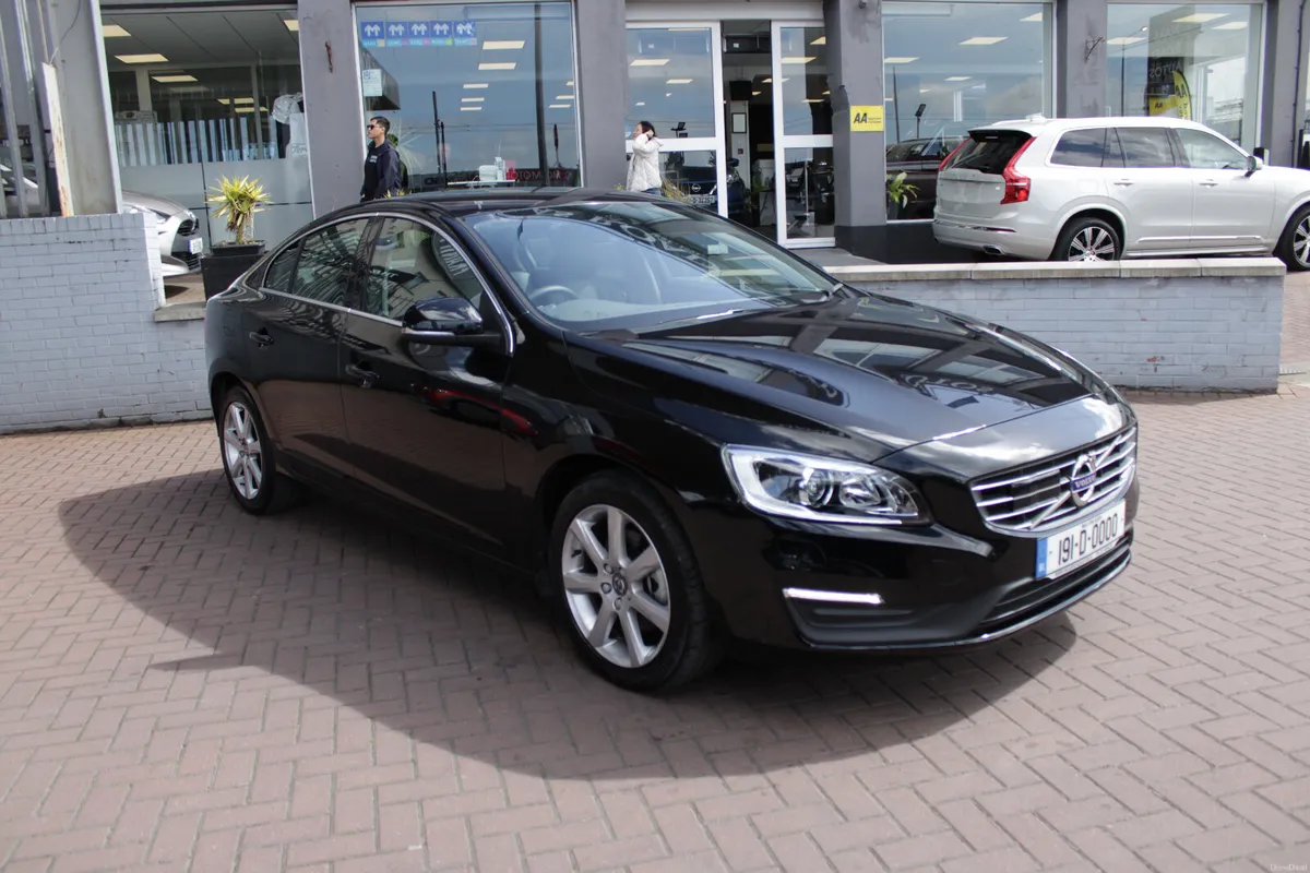 2019 VOLVO S60 2.0D SE LUXURY 4DR SALOON AUTOMATIC - Image 1
