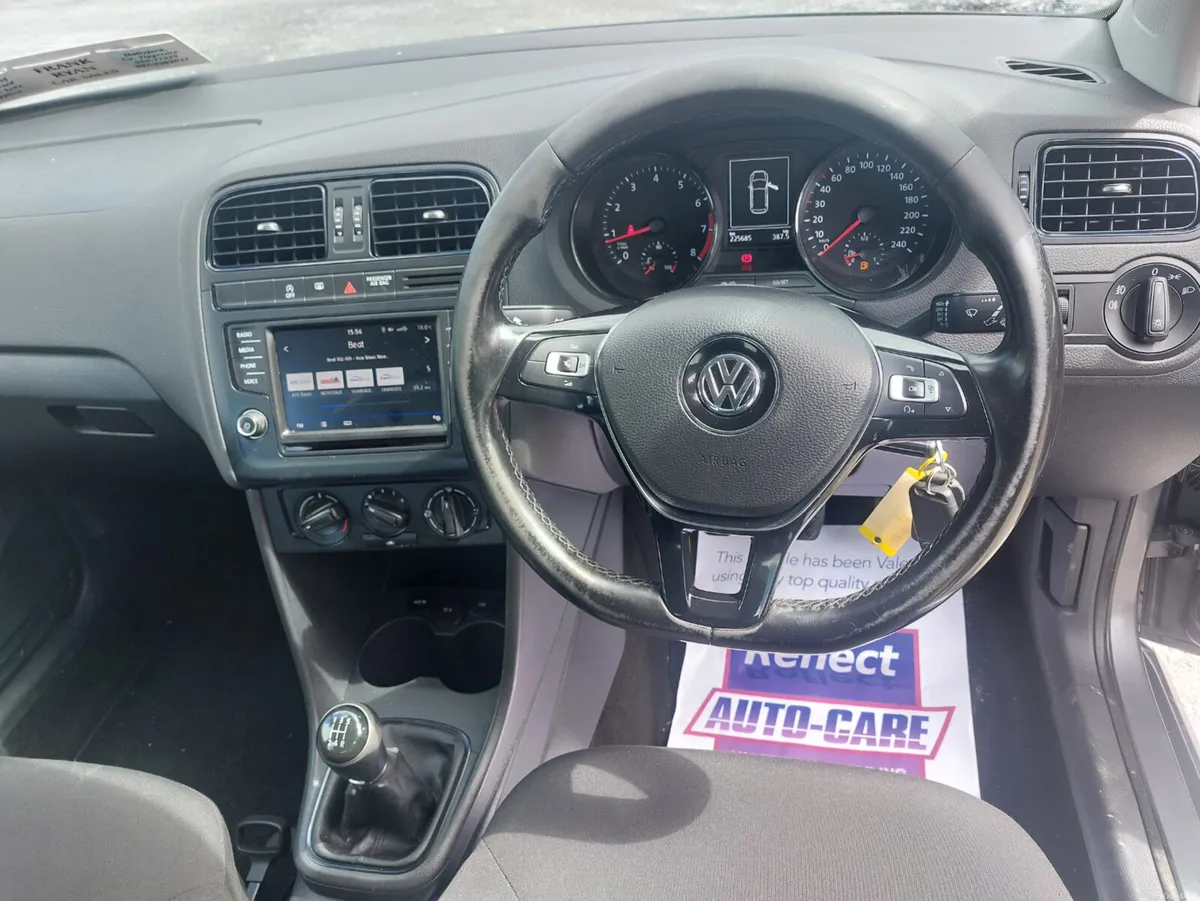 Volkswagen Polo 2017 - Image 2