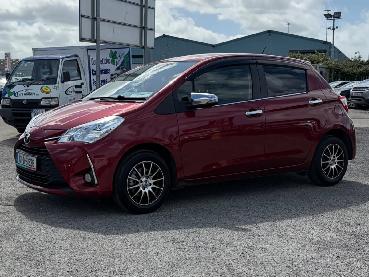 2017 Toyota Vitz 1.0 VVT-I Aura Auto Nct 02/27 - Image 3
