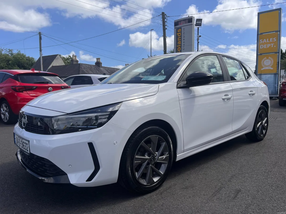 2024 ELEGNACE Low Kms As New High Spec €19,750 - Image 3