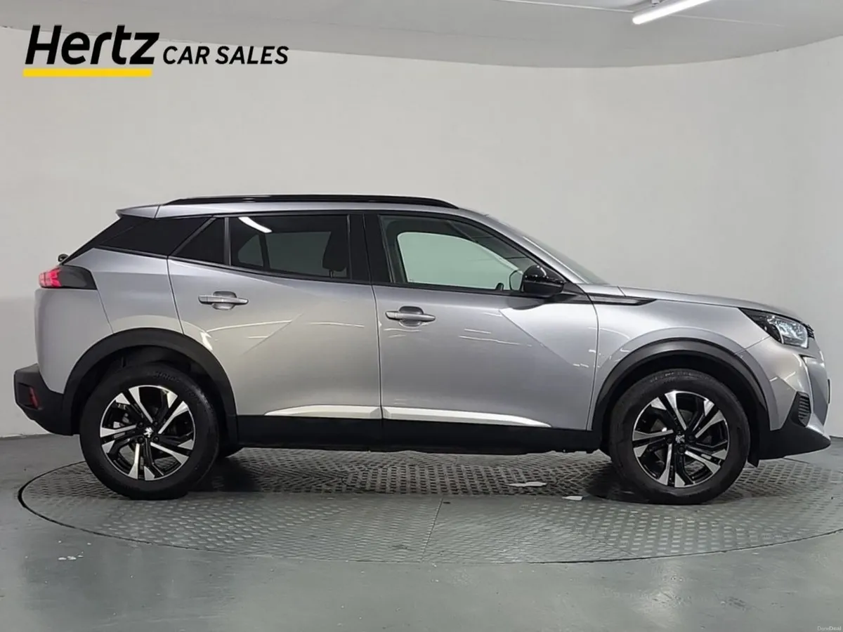Peugeot 2008 Allure 1.2 Petrol Manual - Image 4