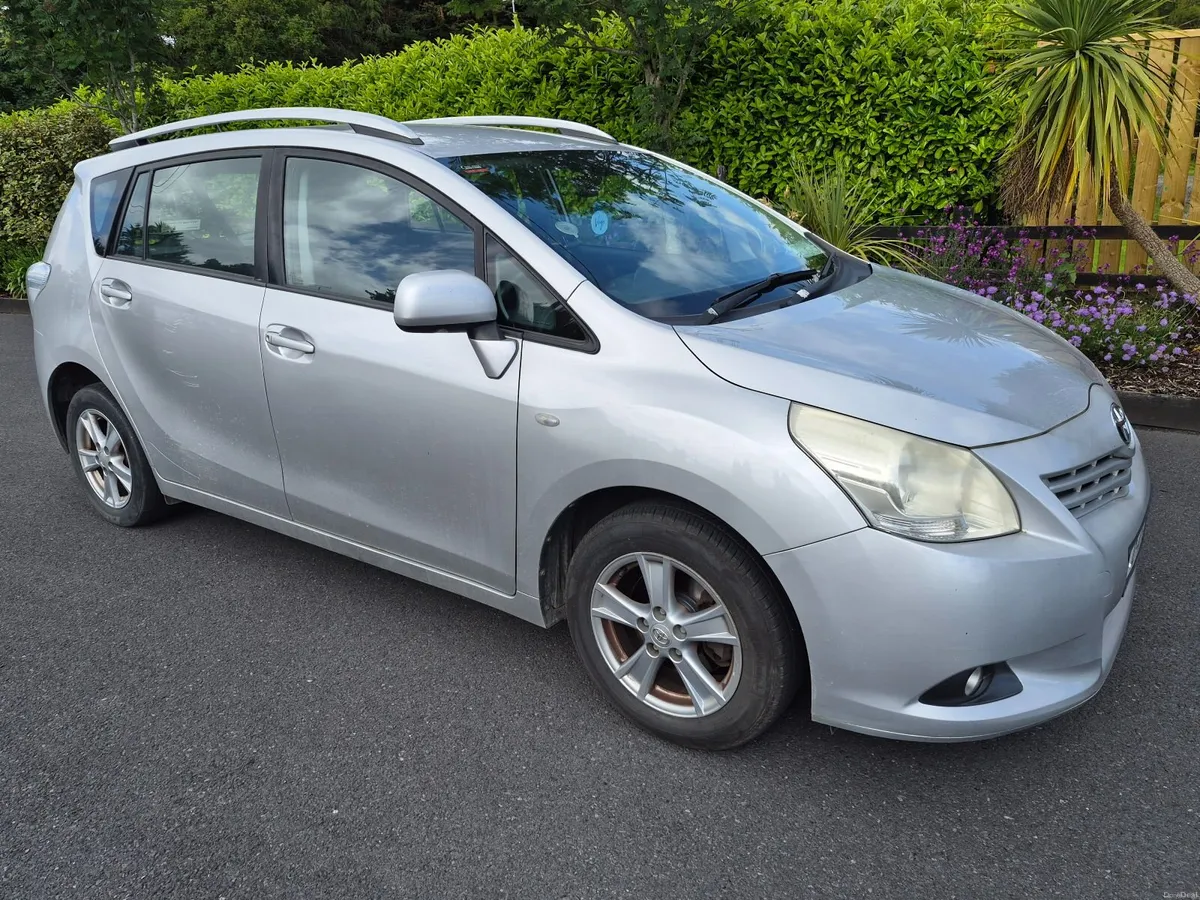 Toyota Verso 2010 - Image 2