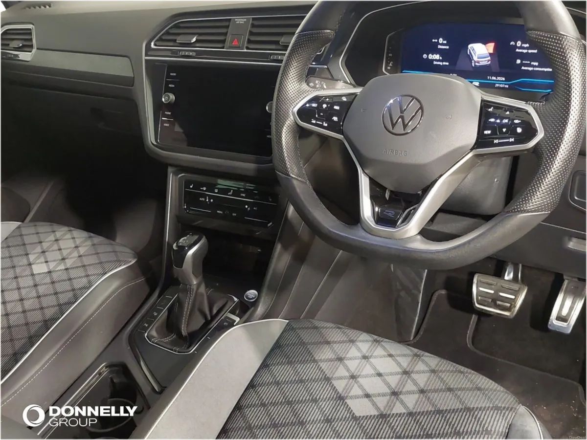 Volkswagen Tiguan Estate Special Edition R-Line Ed - Image 6