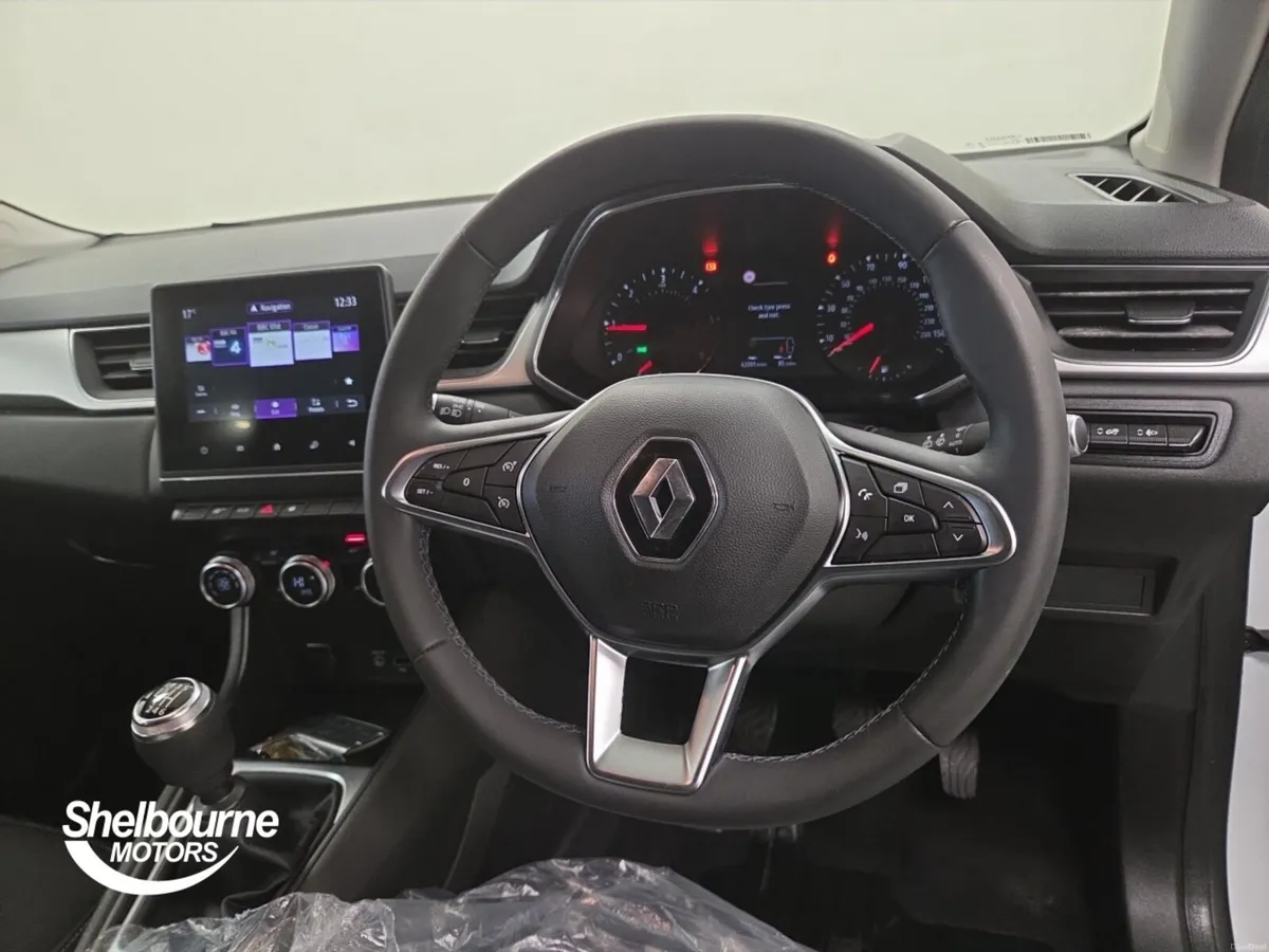 Renault Captur Diesel Hatchback Iconic - Image 4