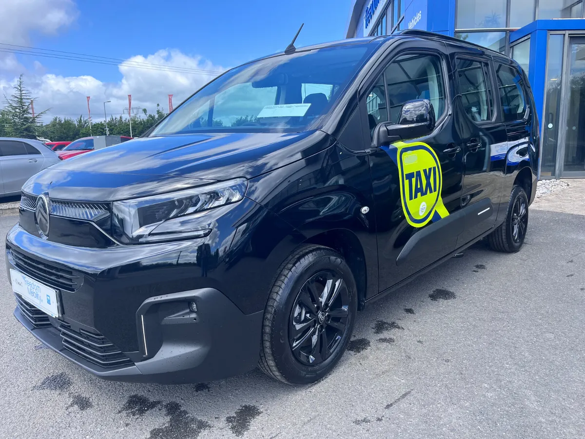 Citroen Berlingo Auto WAV Taxi Spec - Image 3