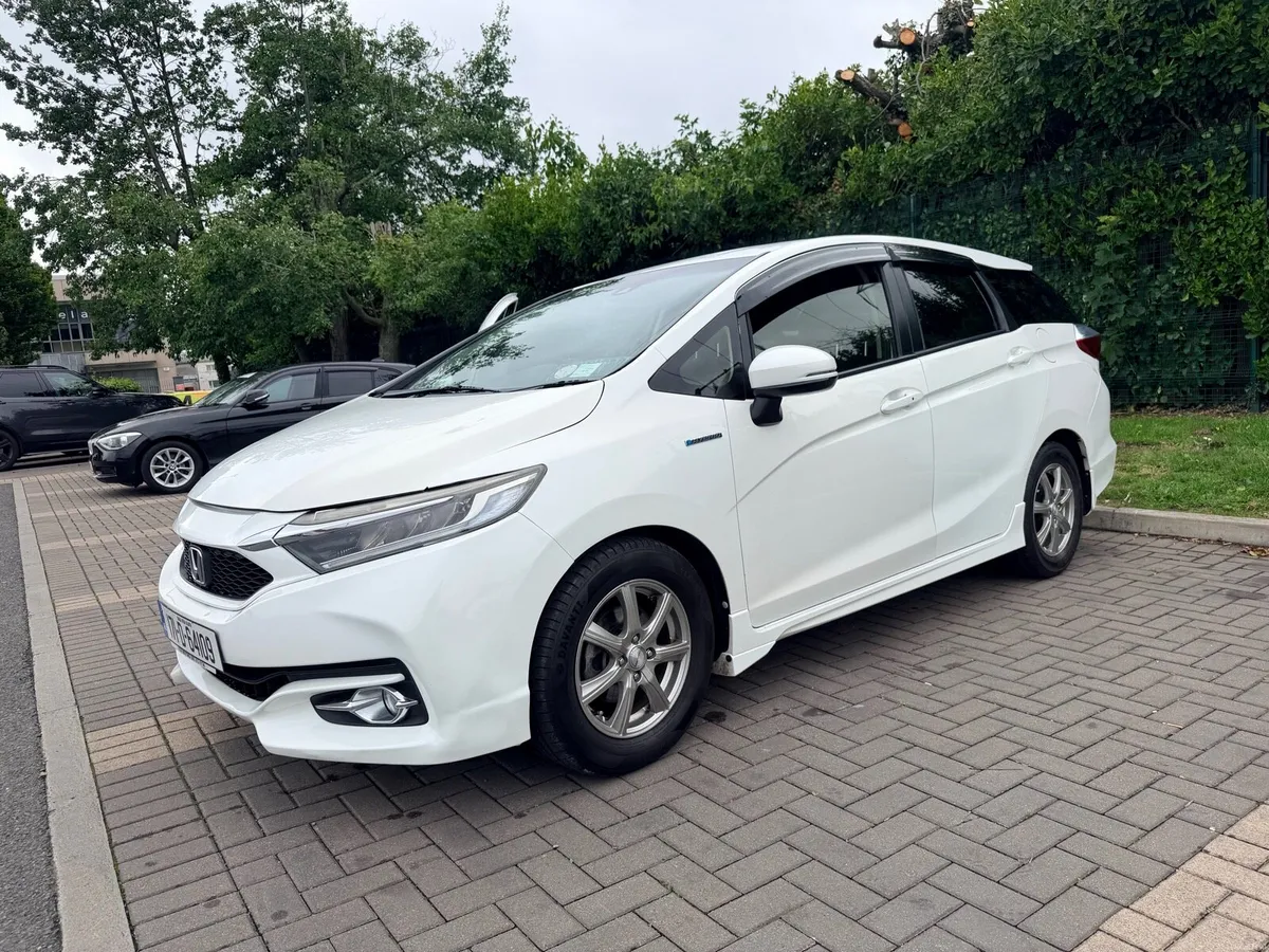 HONDA SHUTTLE 1.5 PETROL AUTOMATIC - Image 3