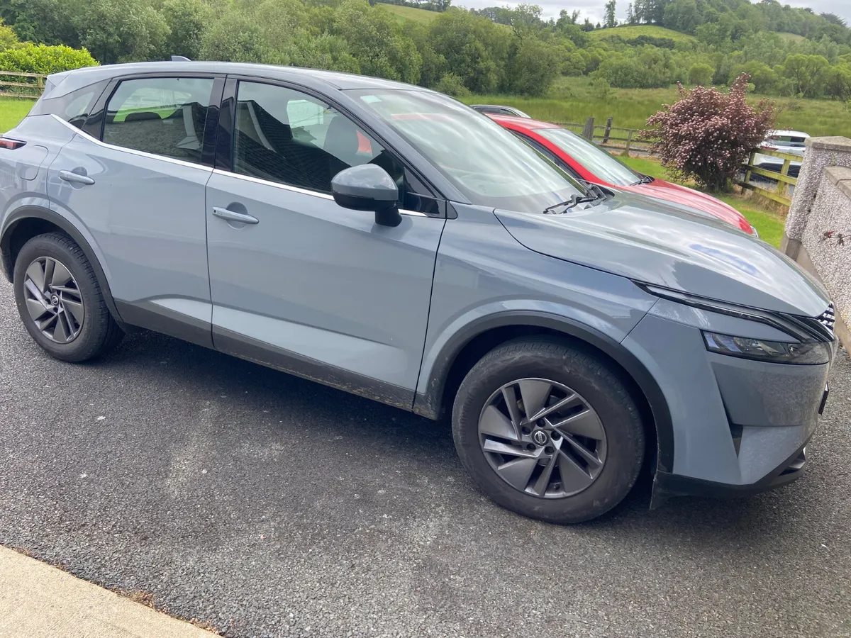 Nissan Qashqai 1.3 AUTOMATIC premium