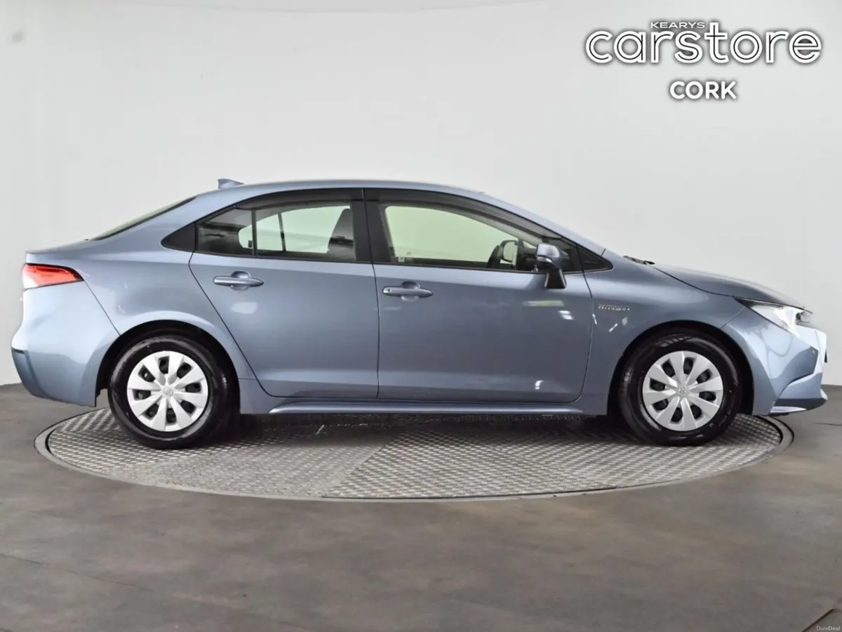Toyota Corolla 1.8 Hybrid Auto - Image 2