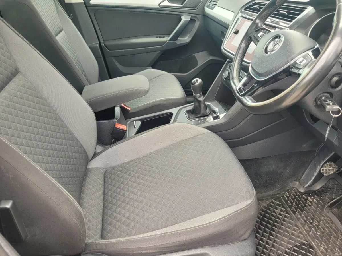 Volkswagen Tiguan CL 2.0 TDI 115BHP 6SPEED 115BHP* - Image 5