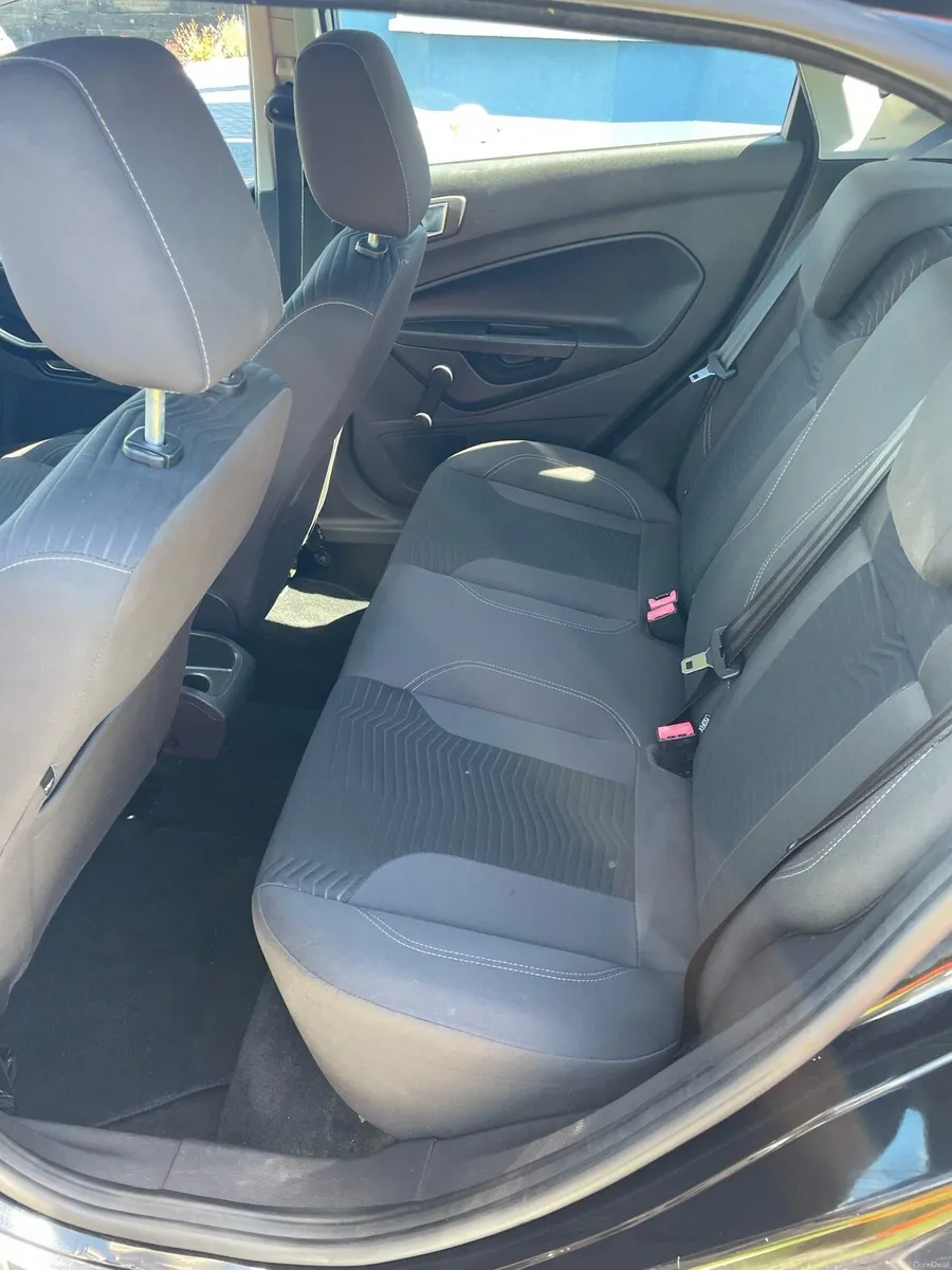Car - Image 6