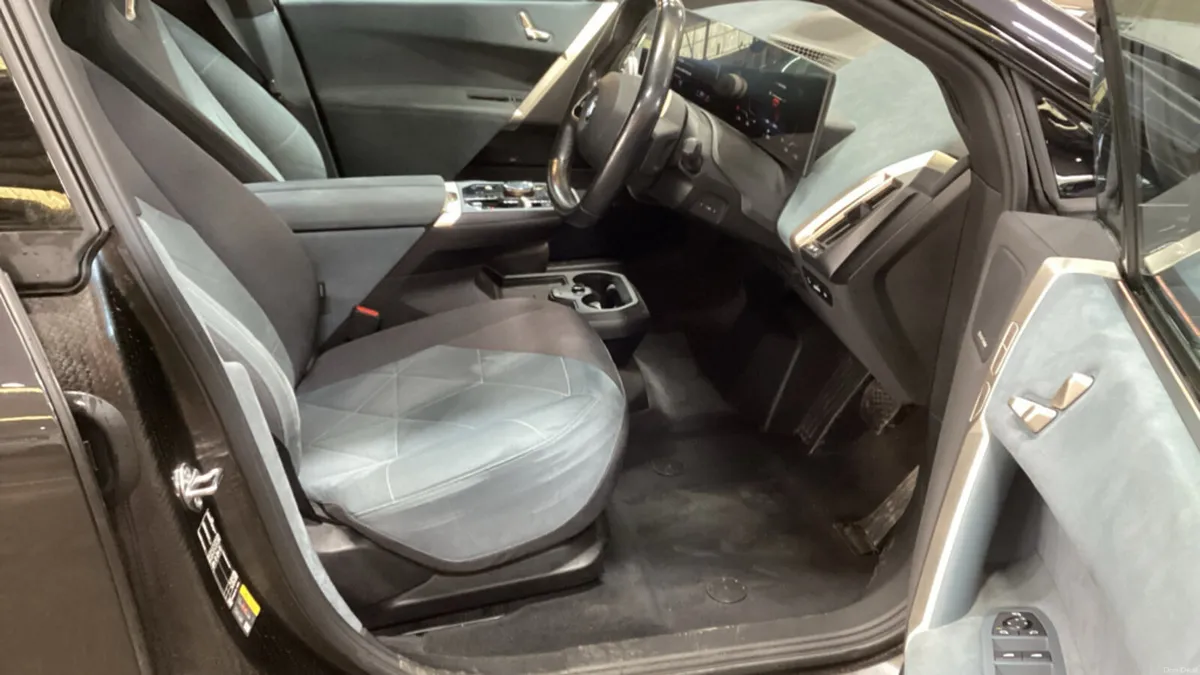 BMW iX XDRIVE40 M SPORT EDITION - Image 2