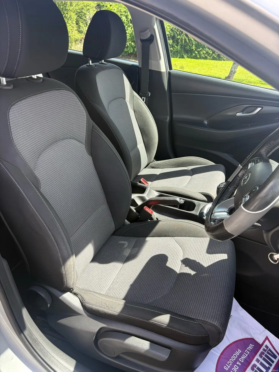 Hyundai i30 - Image 6