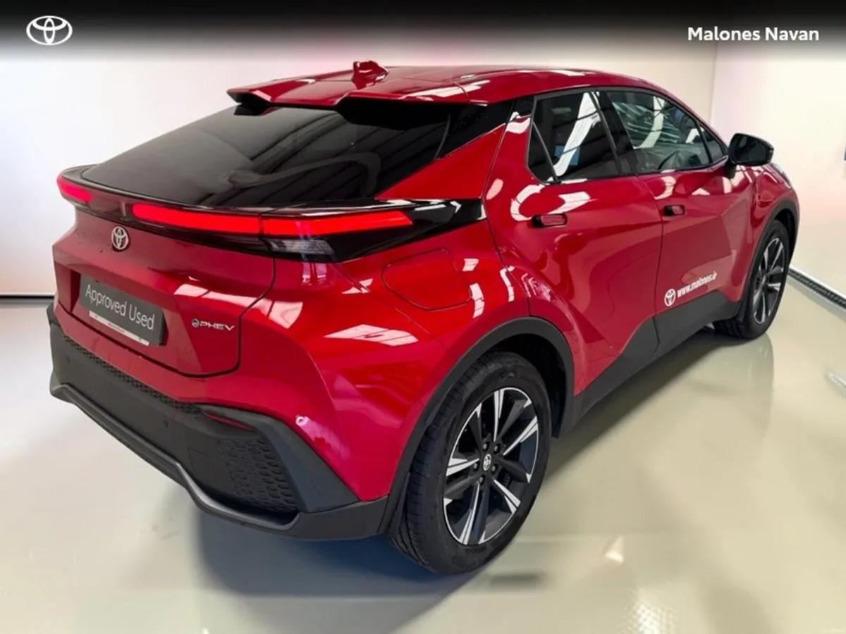 Toyota C-HR C-HR PHEV SPORT - Image 2