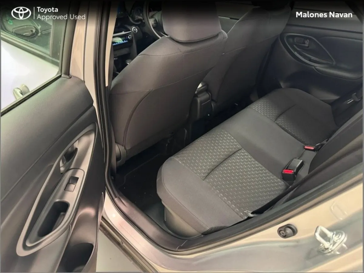 Toyota Yaris Cross YARIS CROSS LUNA - Image 3