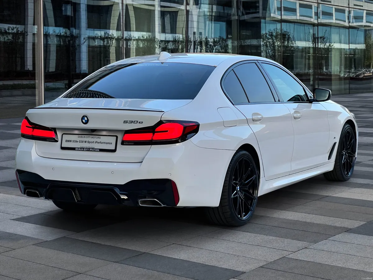 BMW 530e G30 LCI M Sport Joy Plus Edition - Image 6