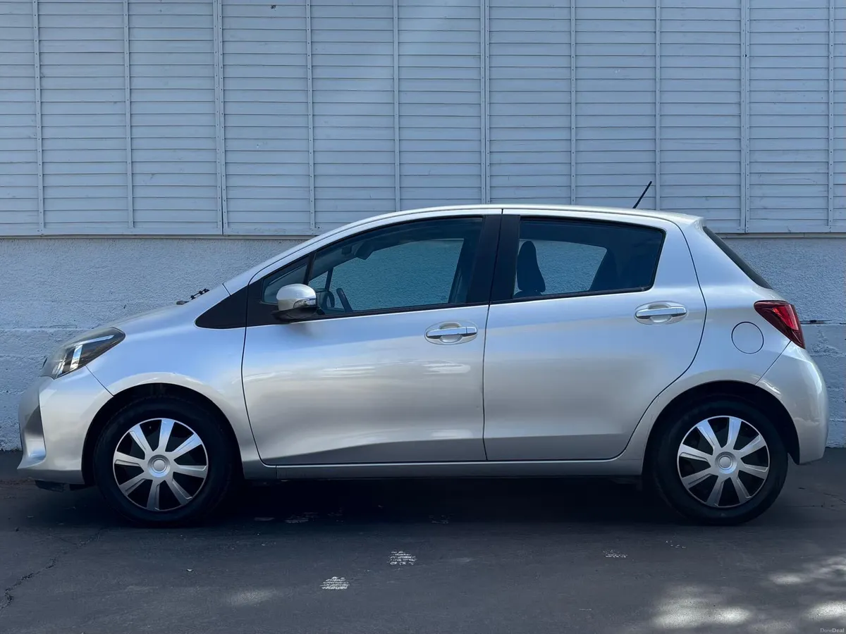 TOYOTA YARIS 2015 / PETROL / LUNA / FSH /NCT 06-27 - Image 5