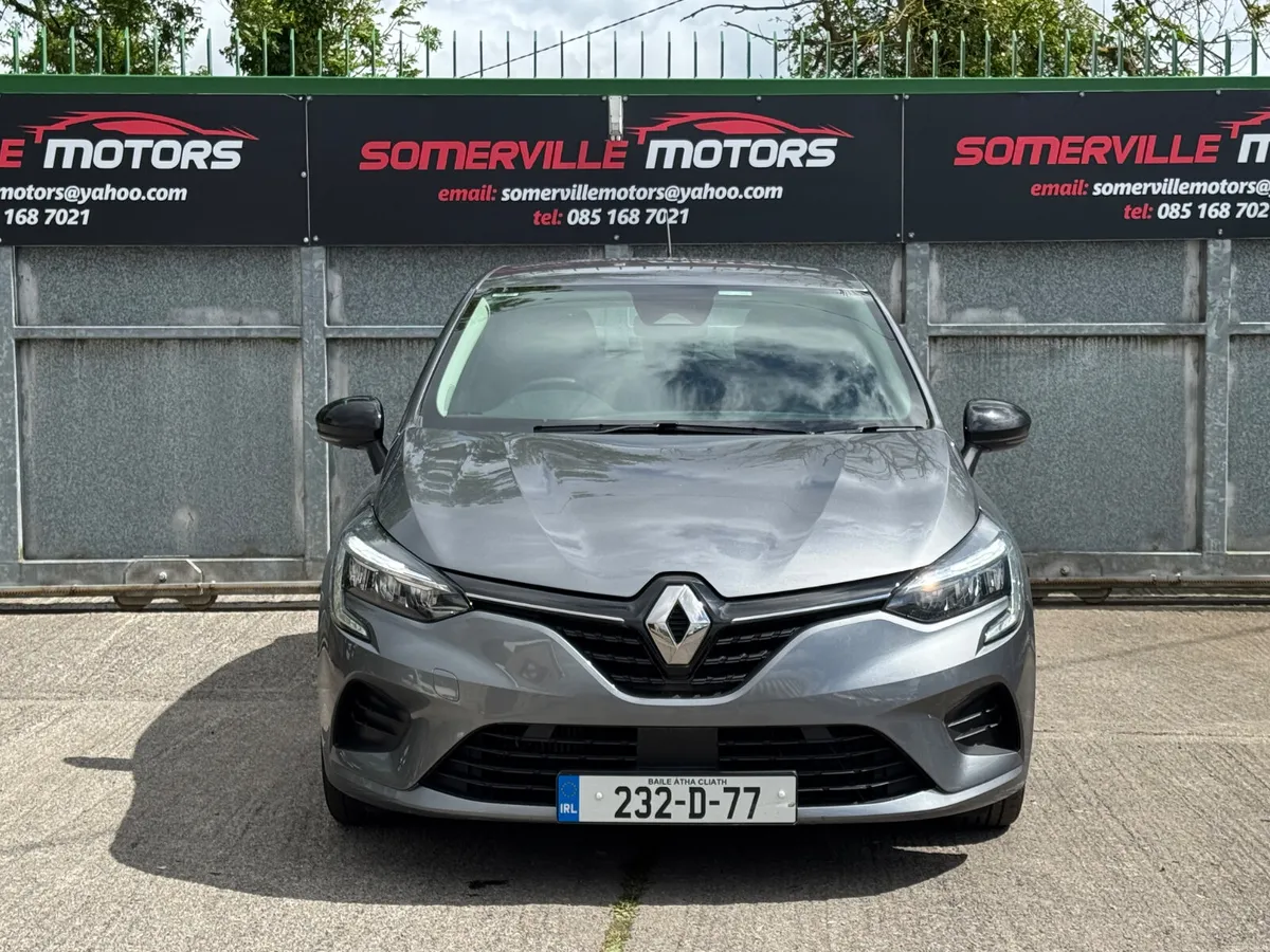 RENAULT CLIO AUTOMATIC “NCT UNTIL 2027” 2023 - Image 2