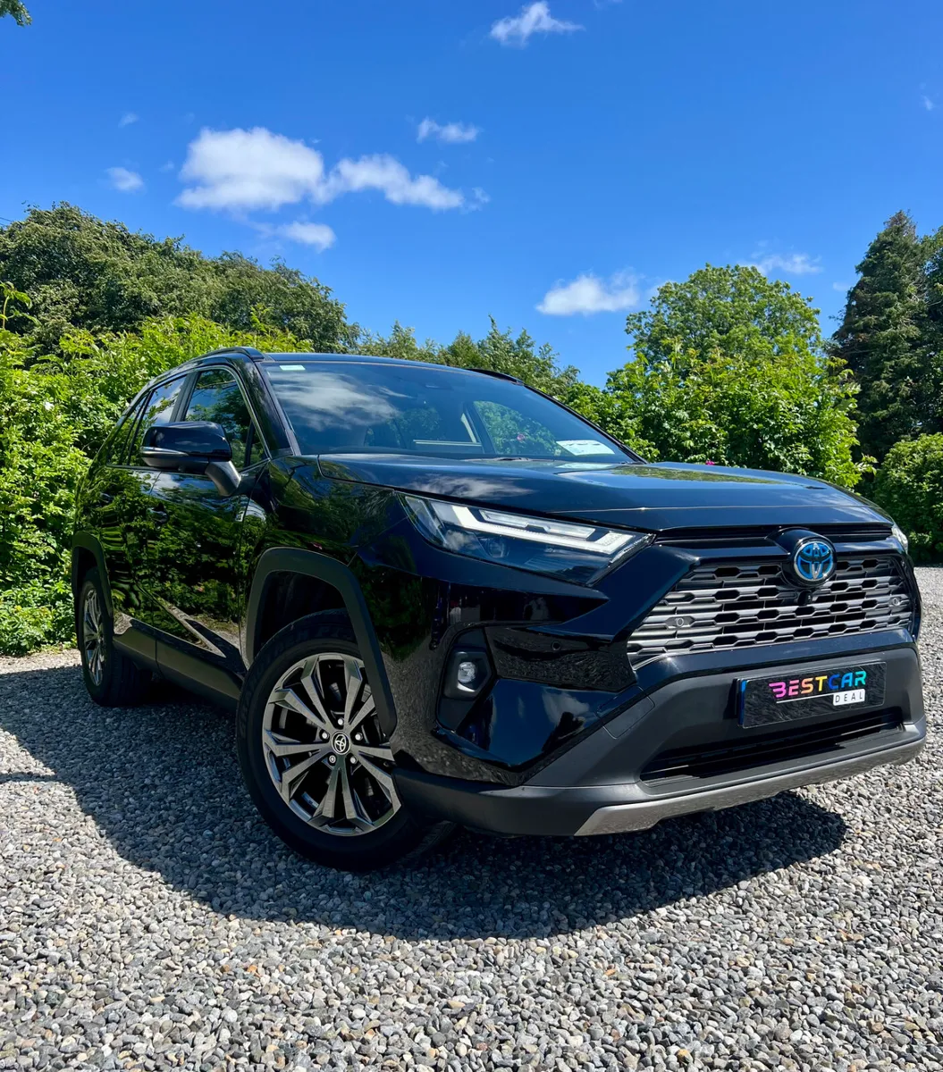2025 Toyota RAV4 Platinum 2.5 Hybrid 2WD Automatic - Image 2