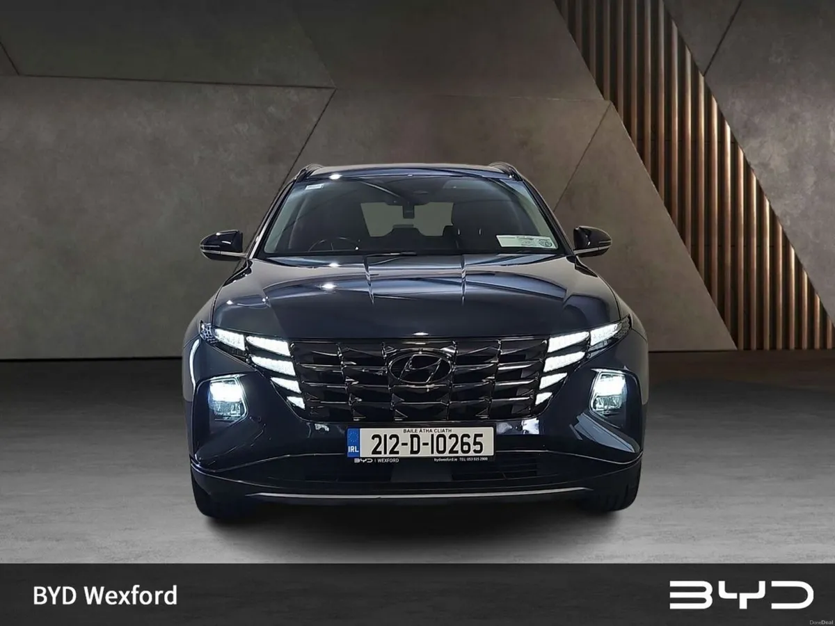 Hyundai Tucson 2WD Executive Plus w 2 Tone Roof - Image 3