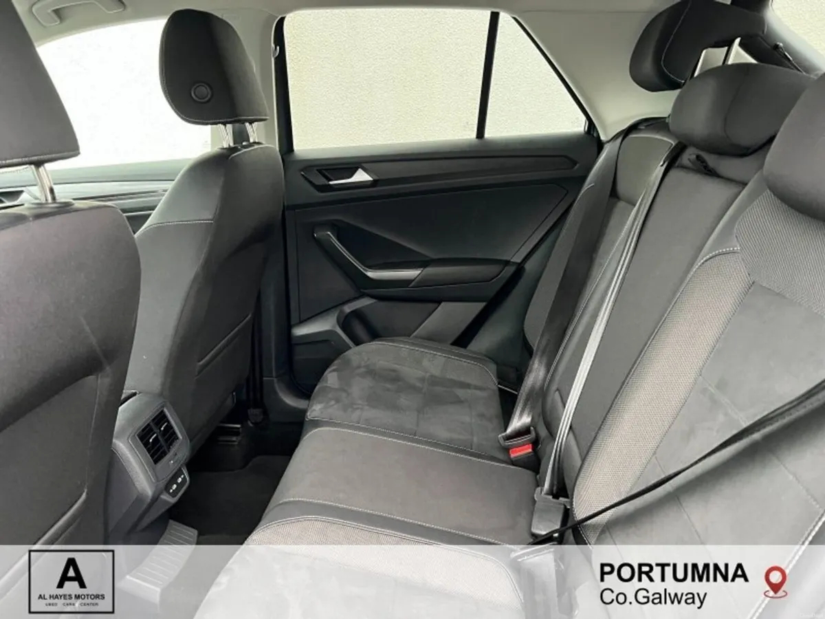 Volkswagen T-Roc 2023 STYLE 1.0 TSI 6SPEED 110BHP - Image 6