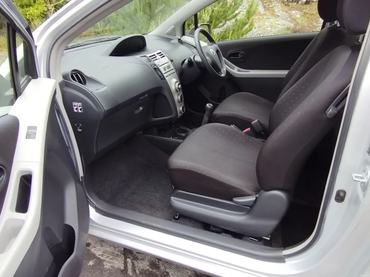 Toyota Yaris 2006 - Image 1