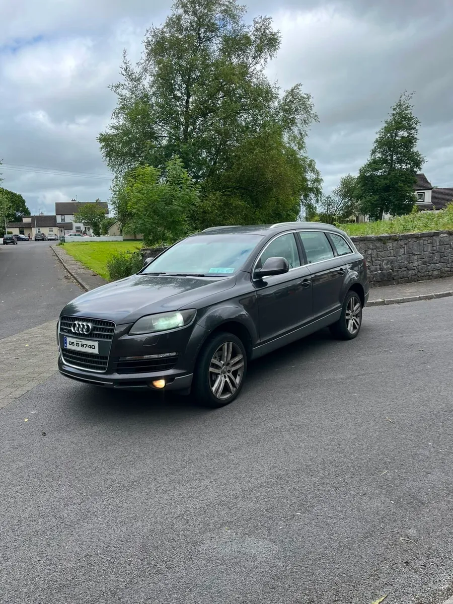 2006 Audi Q7 7 Seats - Image 2