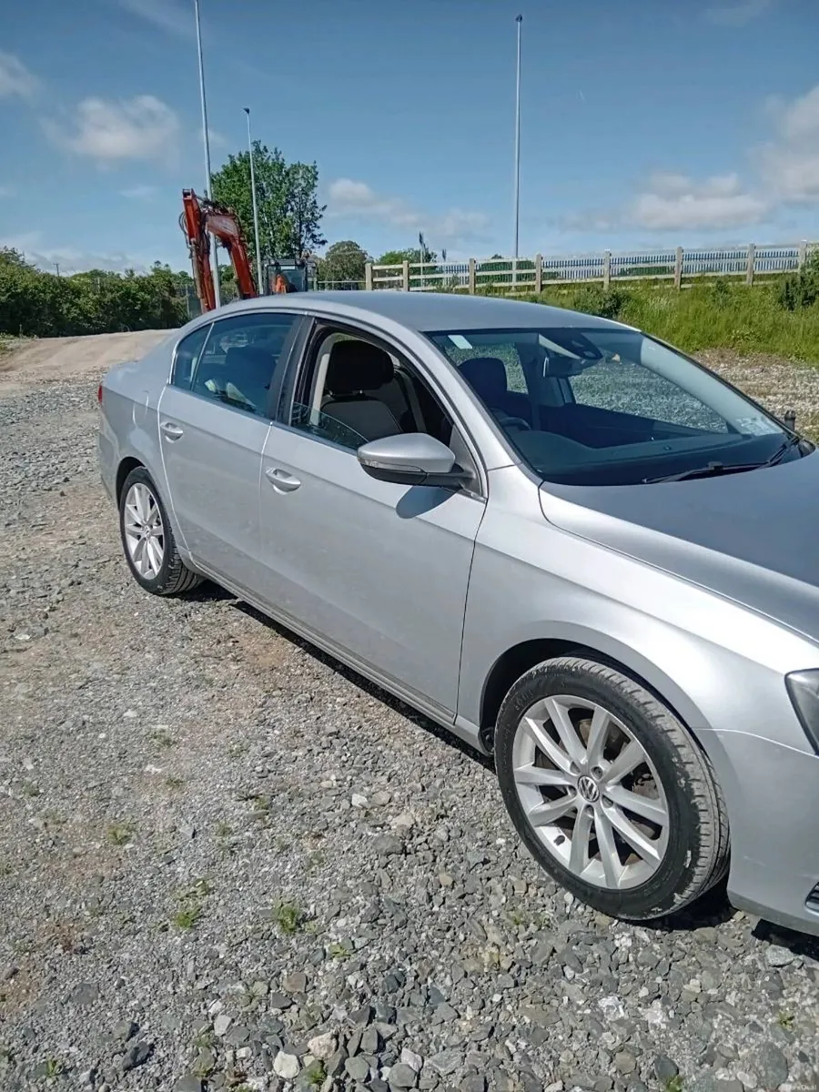 Volkswagen passat - Image 2