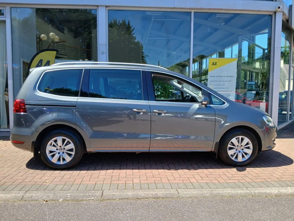 Volkswagen Sharan Comfortline 2.0TDI  150BHP,  1 O - Image 3