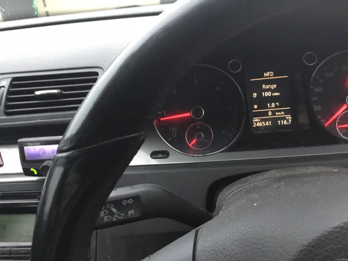 VW Passat R Line. Diesel - Image 4