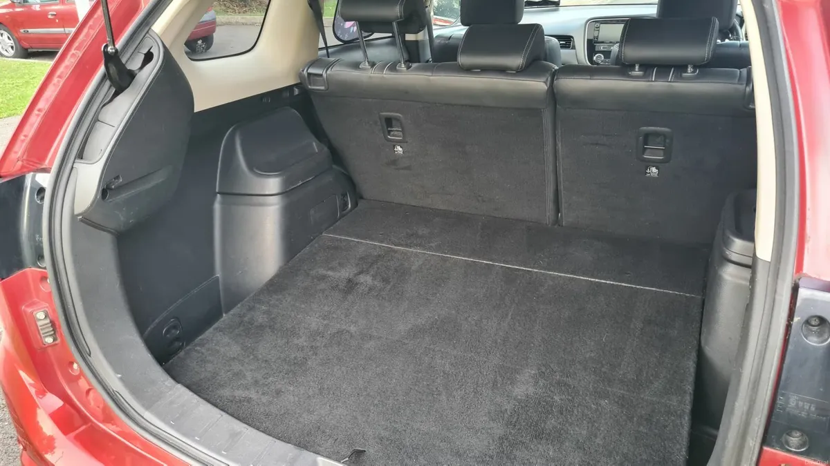 Mitsubishi Outlander 2017 - Image 4