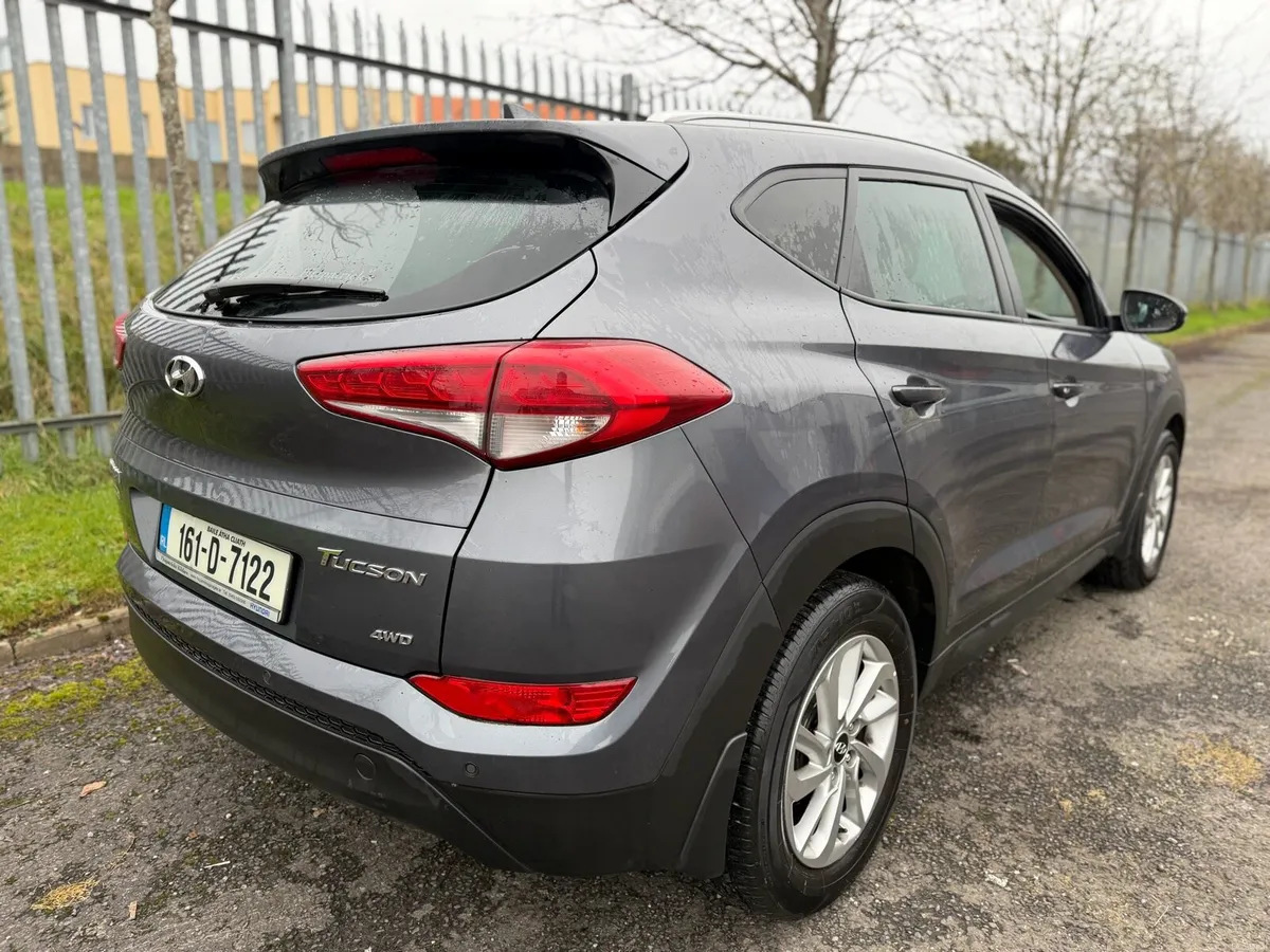 2016 Hyundai Tucson Automatic Premium Edition - Image 4