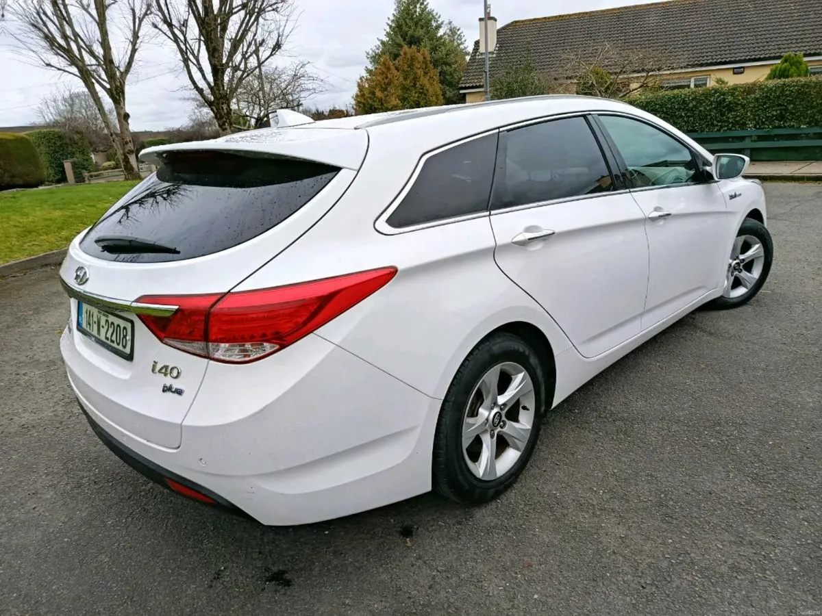 2014 HYUNDAI 140 CRDI NCT 08/26 TAX 7/26 - Image 2