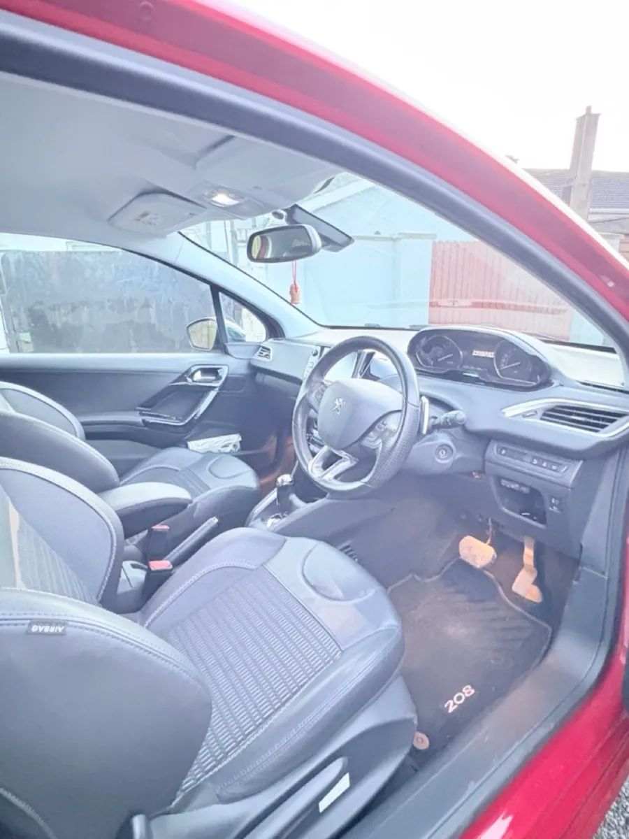Peugeot 208 151 Automatic [Low mileage] - Image 2