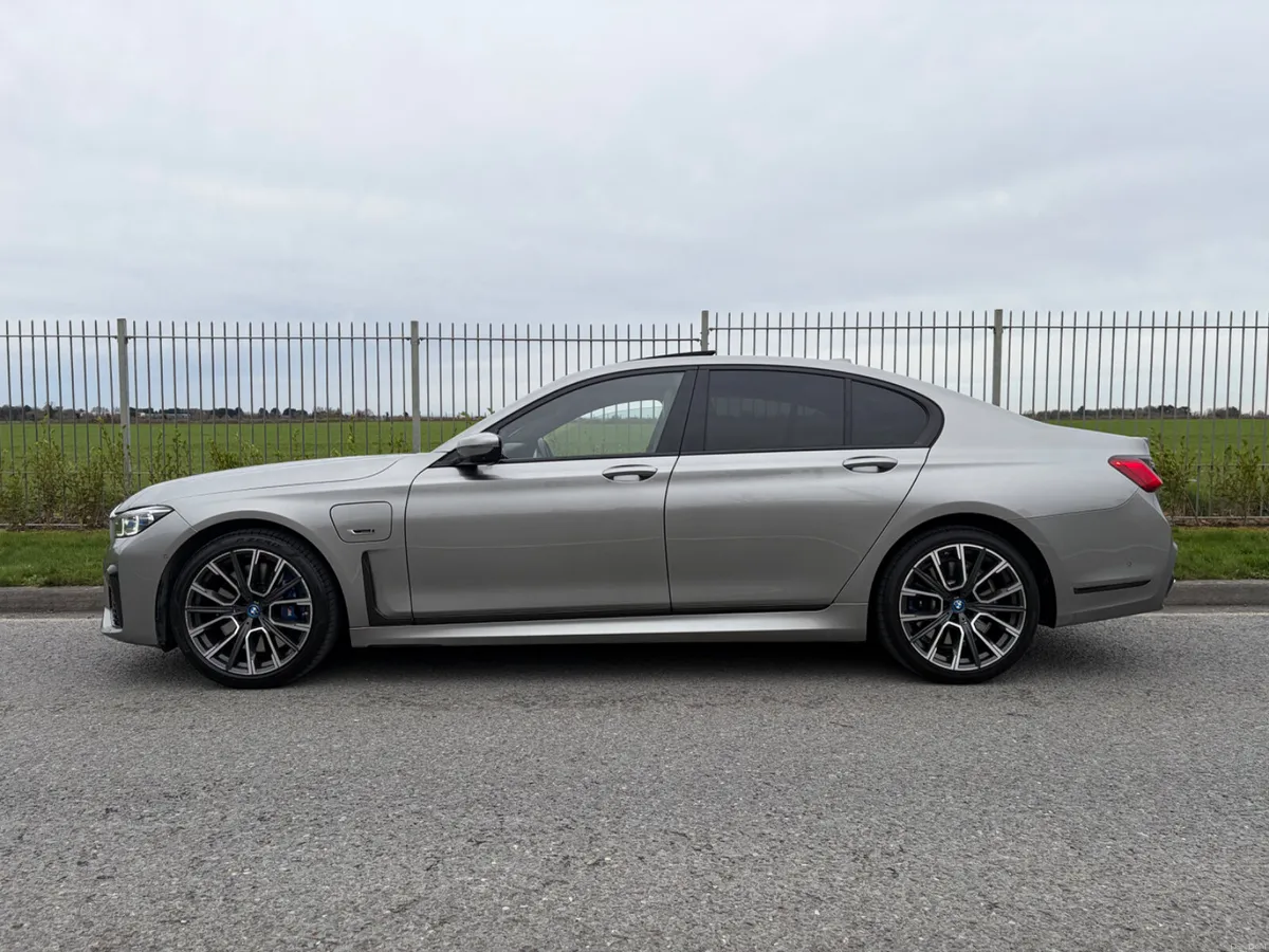 2022 BMW 745 M-Sport - 1 Owner Irish Car - Image 2